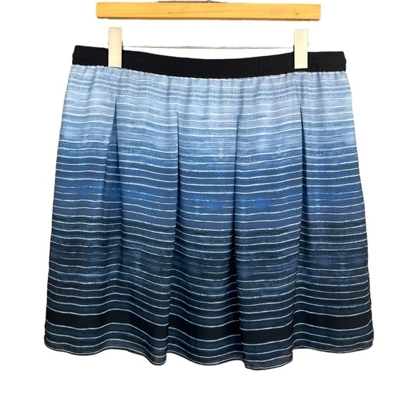 Vince Striped Ombre Print Silk Skirt - Picture 5 of 11